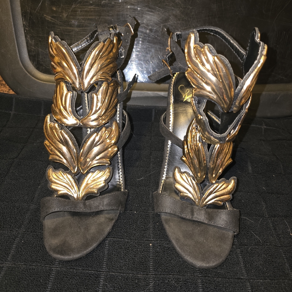 Black and Gold Women's Sandals